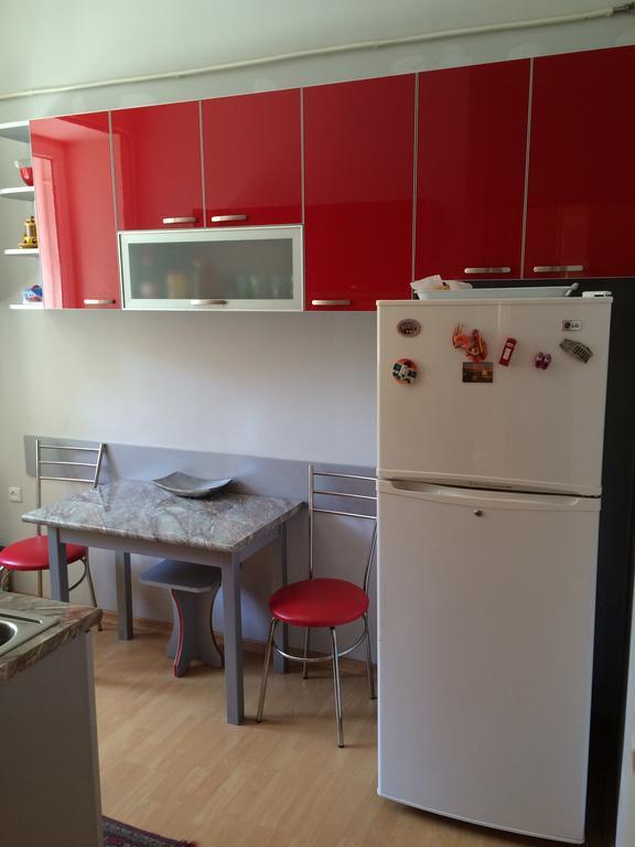 Apartment On Hanrapetutyan Street Erévan Extérieur photo
