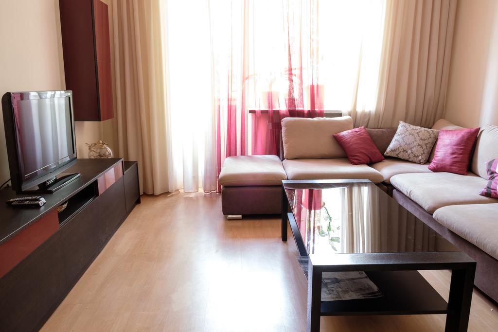 Apartment On Hanrapetutyan Street Erévan Extérieur photo